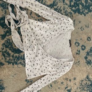 Brandy Melville wrap top